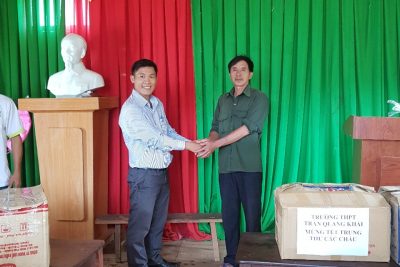 Ngày 04/10/2017 công đoàn trường Trần Quang Khải đã có buổi thăm hỏi và tặng quà cho buôn kết nghĩa Buôn Tar