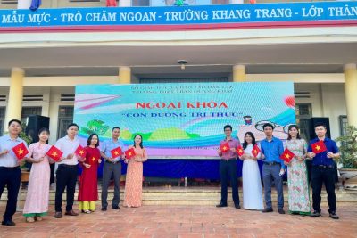 HOẠT ĐỘNG NGOẠI KHÓA CHỦ ĐỀ “CON ĐƯỜNG TRI THỨC” CHÀO MỪNG 50 NĂM NGÀY GIẢI PHÓNG MIỀN NAM, THỐNG NHẤT ĐẤT NƯỚC (30/04/1975 – 30/04/2025)