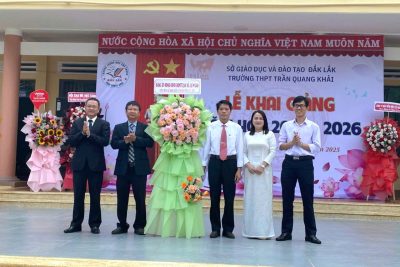 TRƯỜNG THPT TRẦN QUANG KHẢI LONG TRỌNG TỔ CHỨC KHAI GIẢNG NĂM HỌC 2025 – 2026