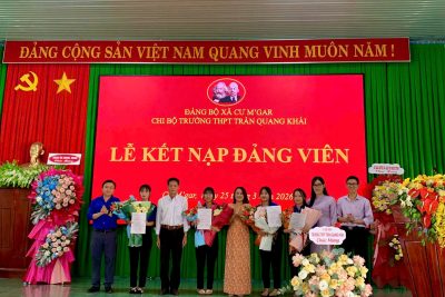 LỄ KẾT NẠP ĐẢNG VIÊN CHO ĐOÀN VIÊN ƯU TÚ NHÂN DỊP 26/3/2026